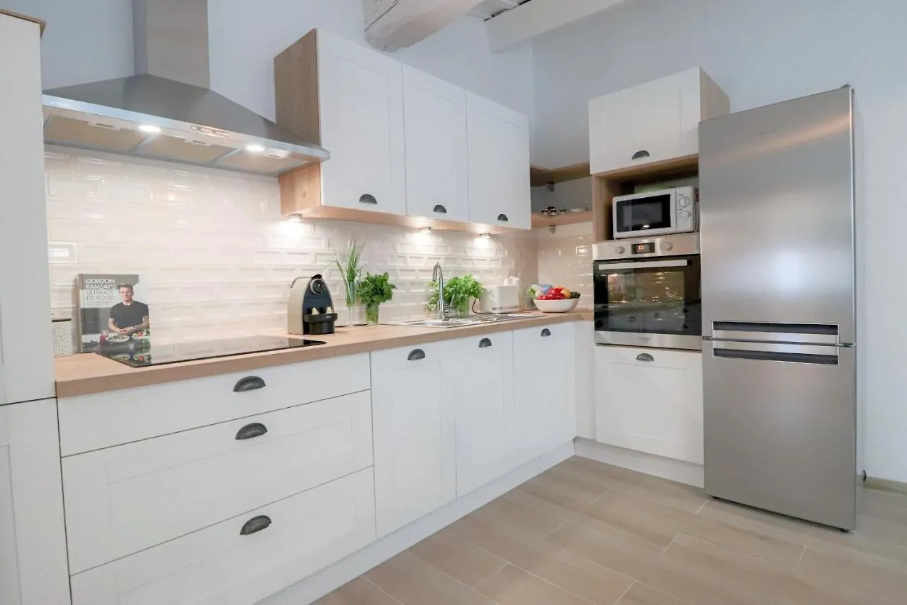Vauban Rare Renovated Luxury Loft In Old Antibes 300 M From Beach