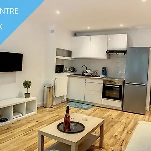 Appartement Studio Hyper Centre Gare Vieil Mer 2pers, Antibes